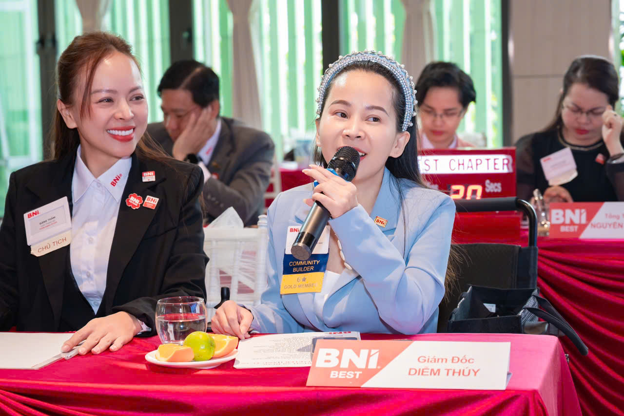 Biến nghịch cảnh thành đòn bẩy: 25 năm bệnh tật và chiếc xe lăn đưa Coach Diễm Thúy đi xa hơn người khỏe mạnh