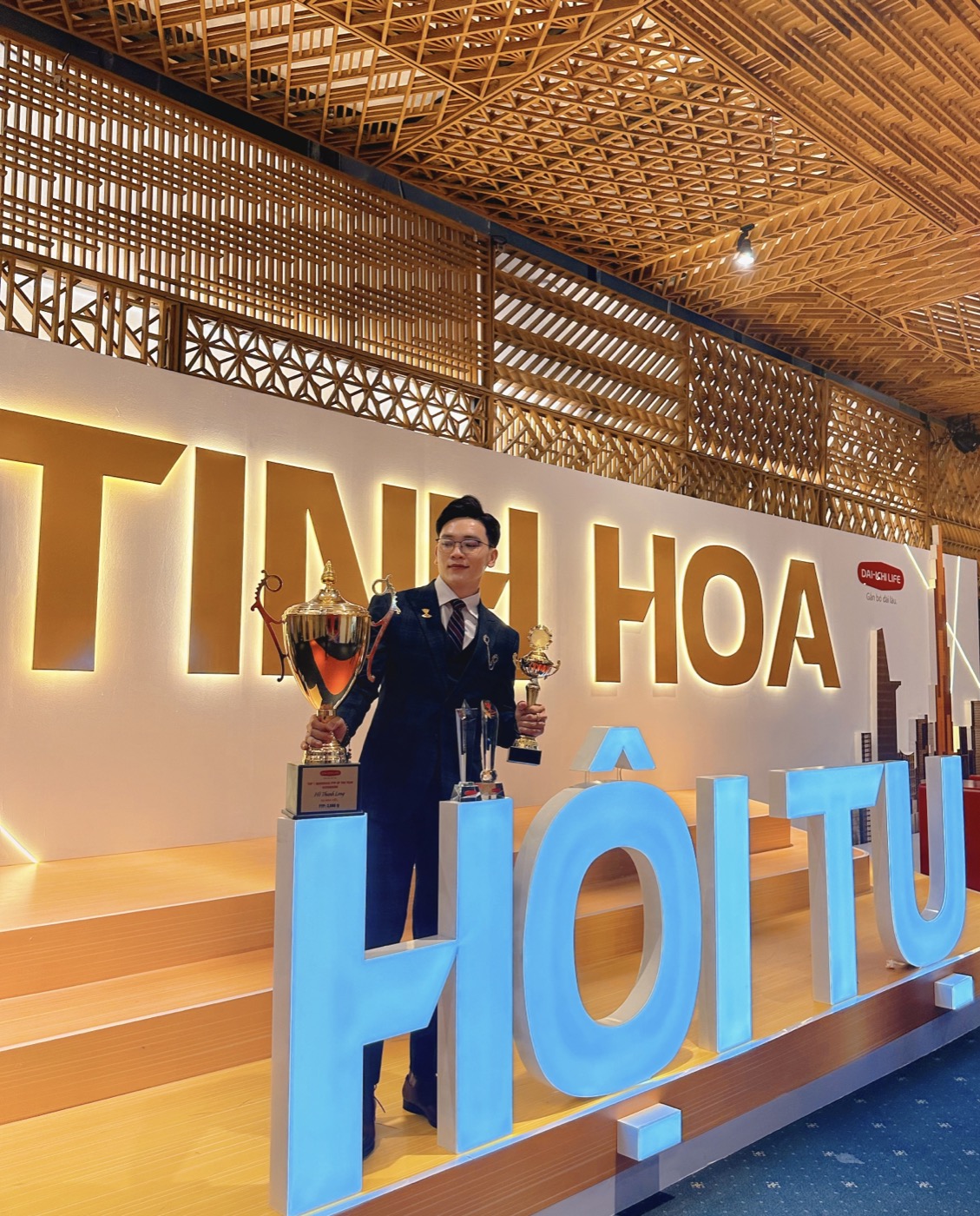 Nghề Tư Vấn Bảo Hiểm Nhân Thọ: Câu Chuyện Một Đứa Trẻ Hậu Giang Và Sự Thật Không Ai Kể Bạn Nghe