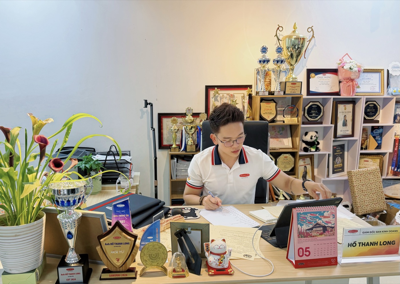 Có nên làm nghề tư vấn bảo hiểm nhân thọ không? Góc nhìn thật từ người đã đi 11 năm