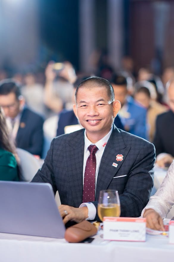 Người thầy đã thay đổi cuộc đời tôi: 5 năm học Phạm Thành Long và bài học lớn nhất không nằm ở kinh doanh